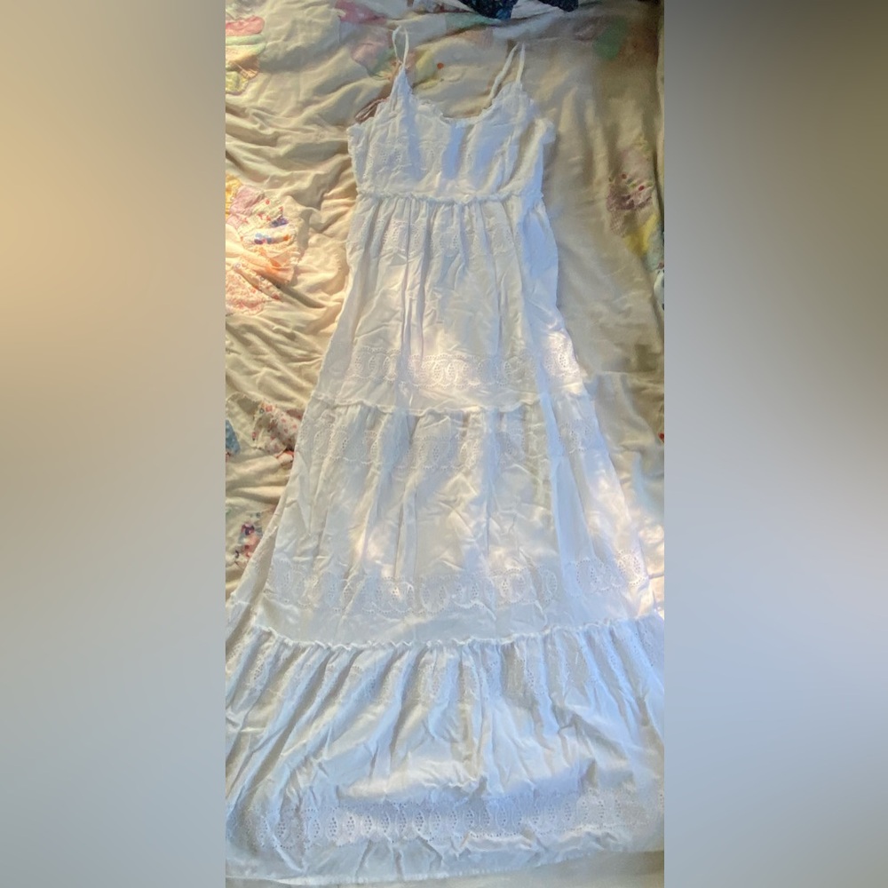 Jessica Simpson Textured White Maxi Dress